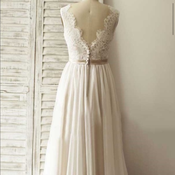 Wedding Dress - Picture 11 of 14